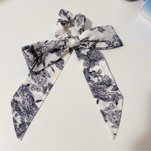 Elegant Black and White Floral Hair Scrunchie
